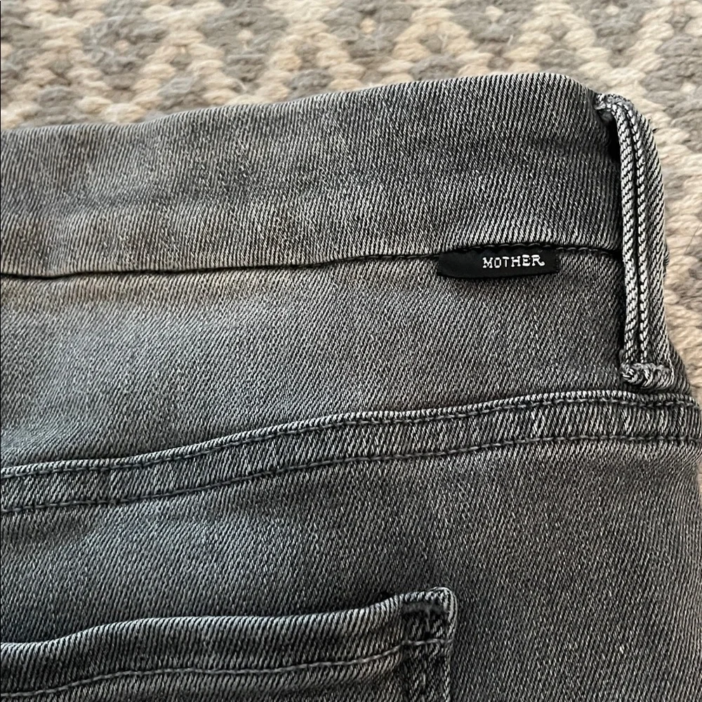 MOTHER High Waisted Looker Jeans Supermoon Grey Gray